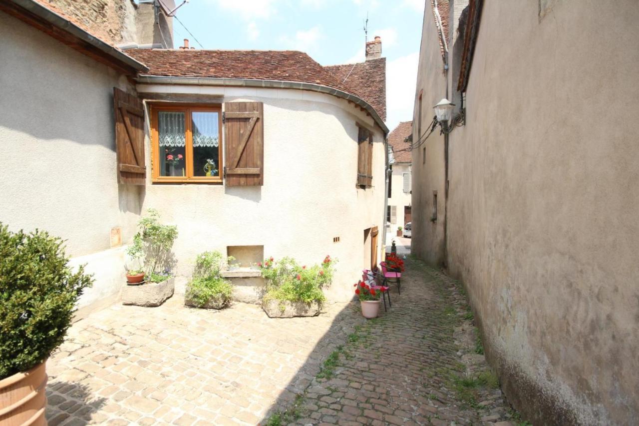 Au Coeur Du Chat Perche Arnay-le-Duc Экстерьер фото