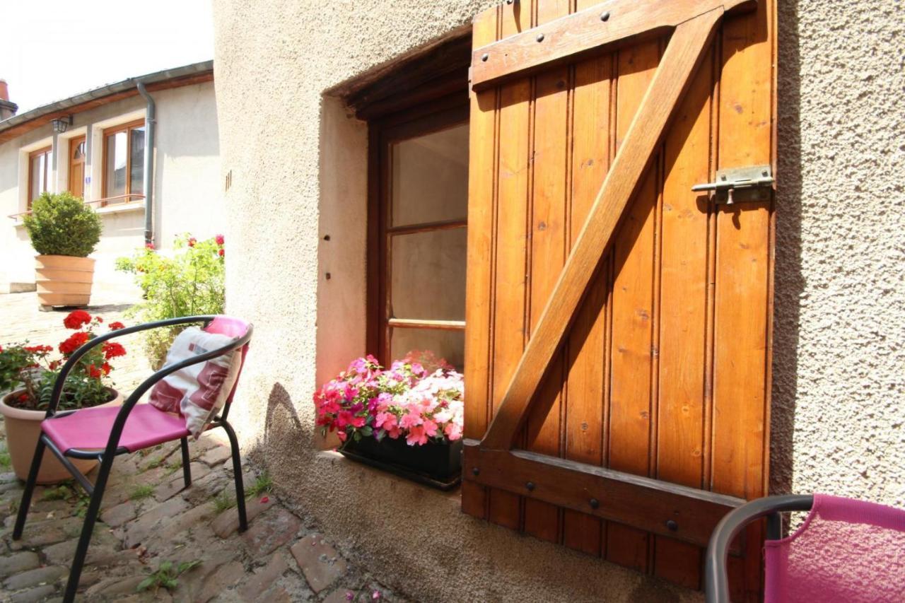 Au Coeur Du Chat Perche Arnay-le-Duc Экстерьер фото